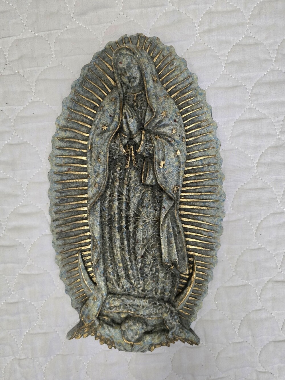 NEW Mother Of Guadalupe Virgin Mary 13" Green Gold Resin Wall Plaque "PRISTINE".